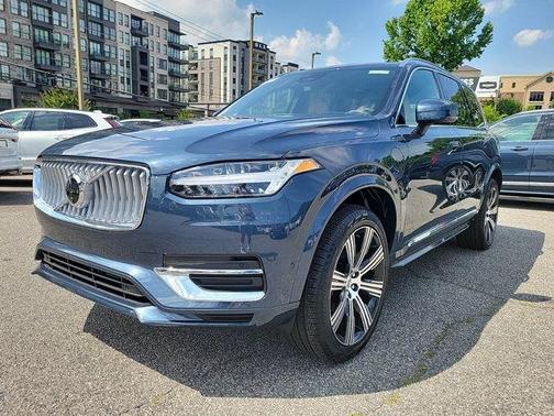2024 Volvo XC90 Recharge Plug-In Hybrid T8 Ultimate Bright Theme 7-Seater