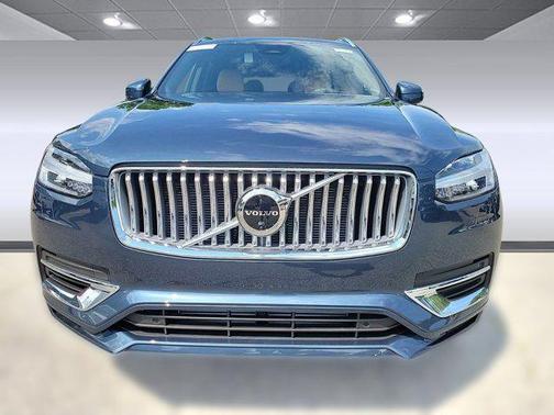 2024 Volvo XC90 Recharge Plug-In Hybrid T8 Ultimate Bright Theme 7-Seater