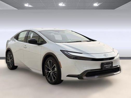 2024 Toyota Prius XLE