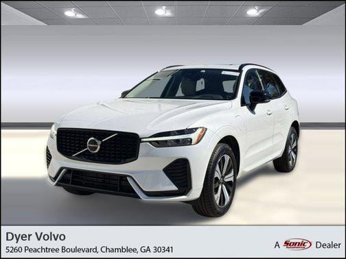2024 Volvo XC60 Recharge Plug-In Hybrid T8 Core Dark Theme