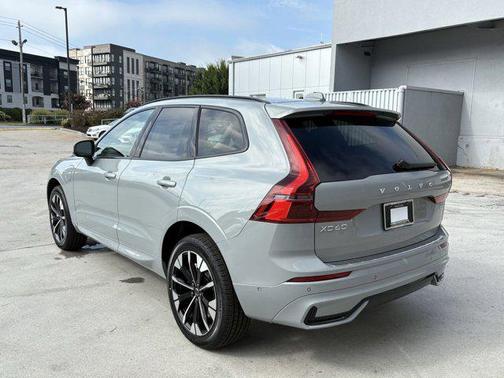 2026 Volvo XC60 Plug-In Hybrid T8 Ultra