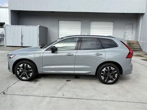 2026 Volvo XC60 Plug-In Hybrid T8 Ultra