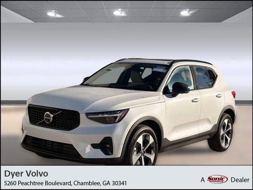 2026 Volvo XC40 B5 Plus
