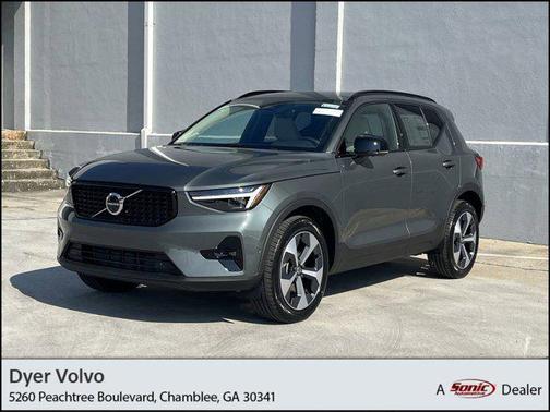 2026 Volvo XC40 B5 Plus