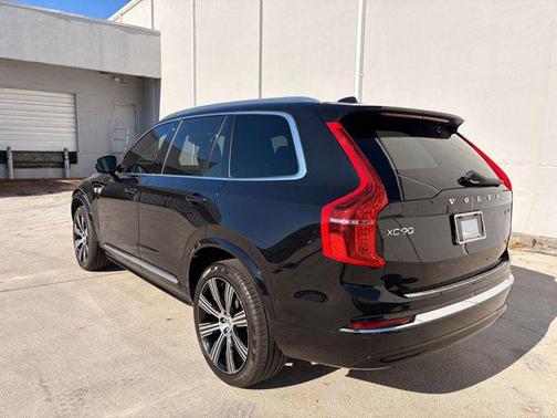2024 Volvo XC90 B6 Plus Bright Theme 7-Seater