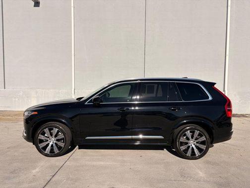 2024 Volvo XC90 B6 Plus Bright Theme 7-Seater