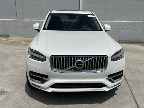 2024 Volvo XC90 B5 Core Bright Theme