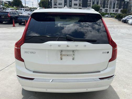 2024 Volvo XC90 B5 Core Bright Theme