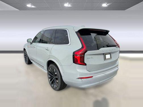 Vapour Grey Metallic 2026 Volvo XC90 Ultra, B6 AWD Gas (mild hybrid), Gasoline, Bright, 7 Seats