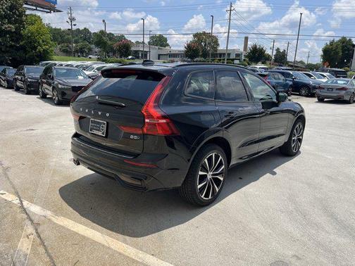 2025 Volvo XC60 B5 Plus