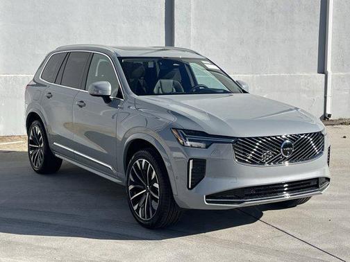 2025 Volvo XC90 B6 Ultra