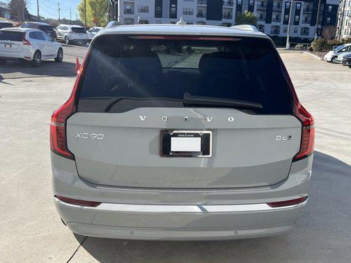 2025 Volvo XC90 B6 Ultra
