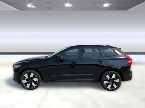 2025 Volvo XC60 Plug-In Hybrid T8 Plus