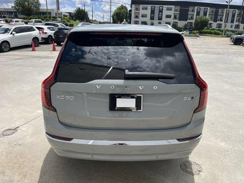 2025 Volvo XC90 B6 Ultra