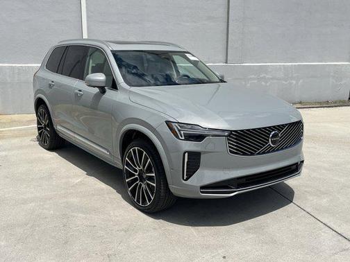 2025 Volvo XC90 B6 Ultra
