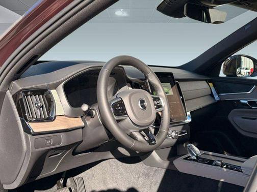 2026 Volvo XC90 B5 Plus 7-Seater