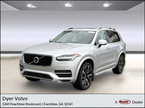 2018 Volvo XC90 Hybrid T8 Momentum