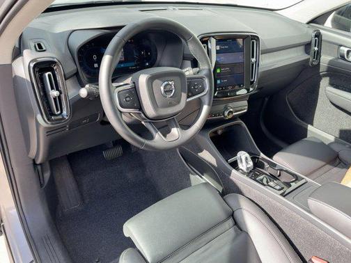 2025 Volvo XC40 Plus Dark Theme