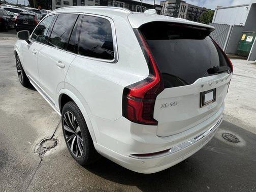 2025 Volvo XC90 B6 Core