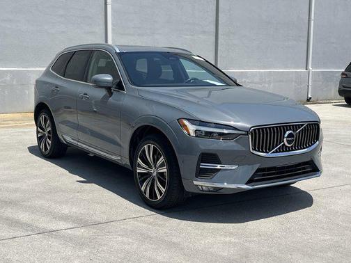 2022 Volvo XC60 B6 Inscription