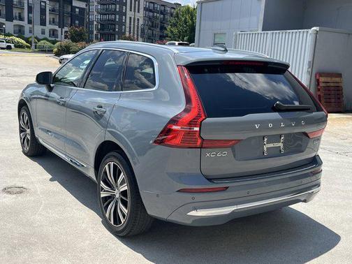 2022 Volvo XC60 B6 Inscription