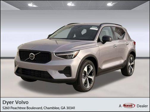 2026 Volvo XC40 B5 Core