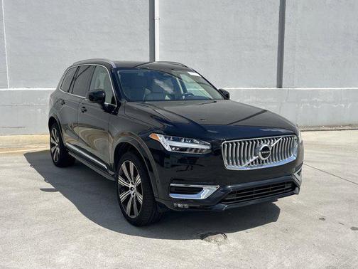 2024 Volvo XC90 B5 Plus Bright Theme