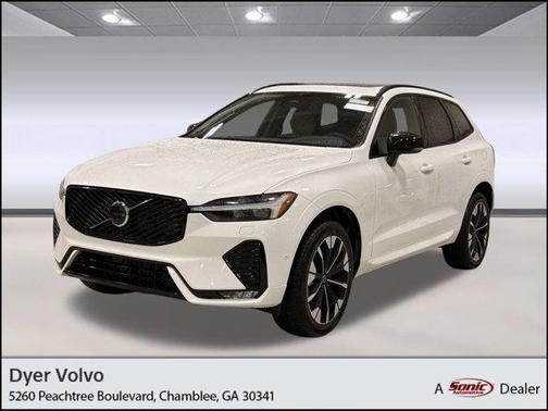 2026 Volvo XC60 B5 Plus
