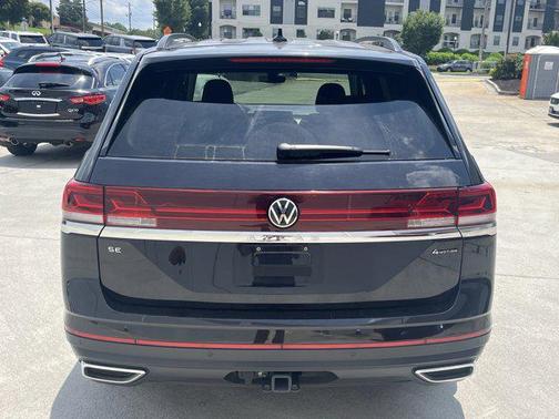 2024 Volkswagen Atlas 2.0T SE w/Technology 4MOTION
