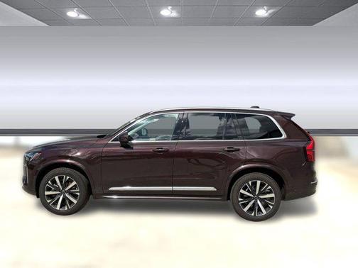 2025 Volvo XC90 B6 Core