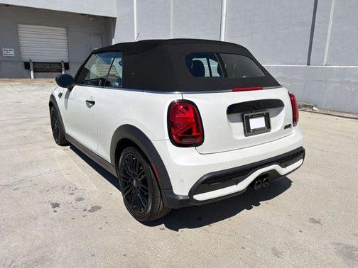 Nanuq White Metallic 2024 MINI Convertible Cooper S