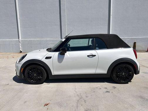 Nanuq White Metallic 2024 MINI Convertible Cooper S