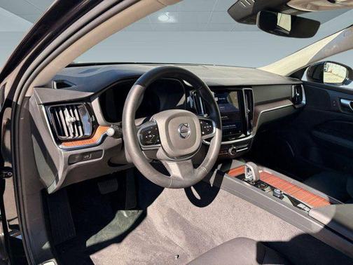 Onyx Black Metallic 2025 Volvo V60 Cross Country Plus, B5 AWD Gas (mild hybrid)