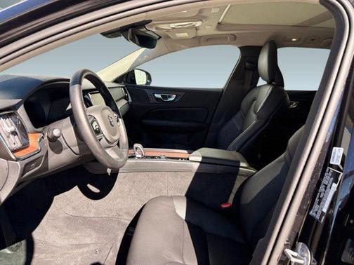 Onyx Black Metallic 2025 Volvo V60 Cross Country Plus, B5 AWD Gas (mild hybrid)