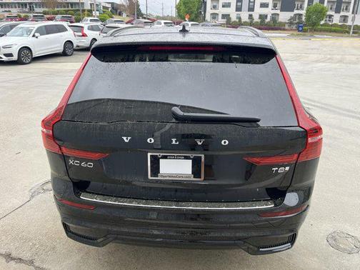 2025 Volvo XC60 Plug-In Hybrid T8 Core