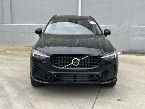 2025 Volvo XC60 Plug-In Hybrid T8 Core