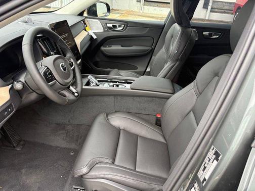 2026 Volvo XC60 Plug-In Hybrid T8 Ultra