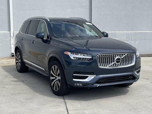 2022 Volvo XC90 T6 Inscription