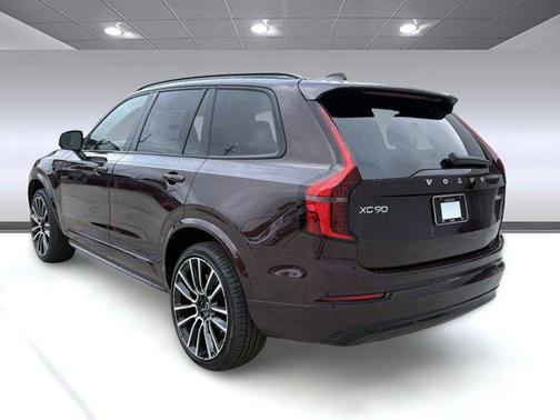 2026 Volvo XC90 B6 Ultra Dark Theme 7-Seater