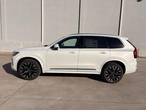 2026 Volvo XC90 B6 Ultra 7-Seater