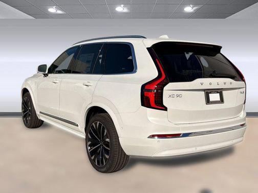 2026 Volvo XC90 B6 Ultra 7-Seater