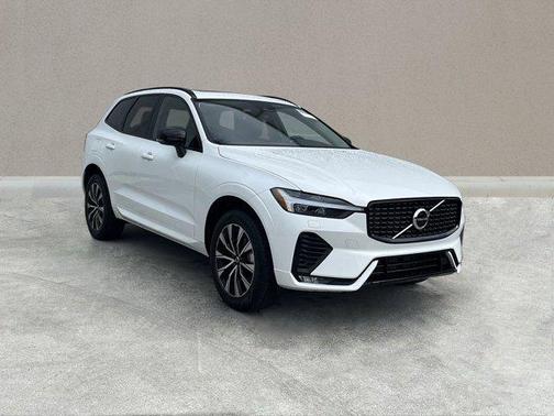 2025 Volvo XC60 B5 Core