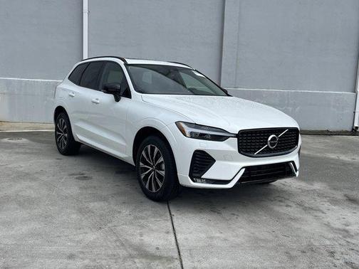 2025 Volvo XC60 B5 Core