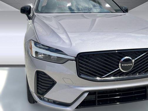 2026 Volvo XC60 B5 Core