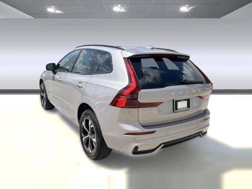 2026 Volvo XC60 B5 Core