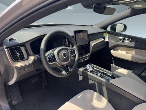 2026 Volvo XC60 B5 Core