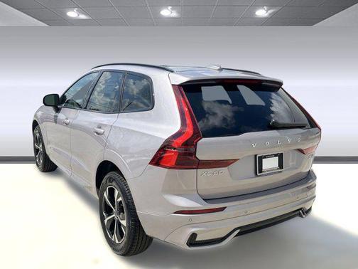 2026 Volvo XC60 B5 Core