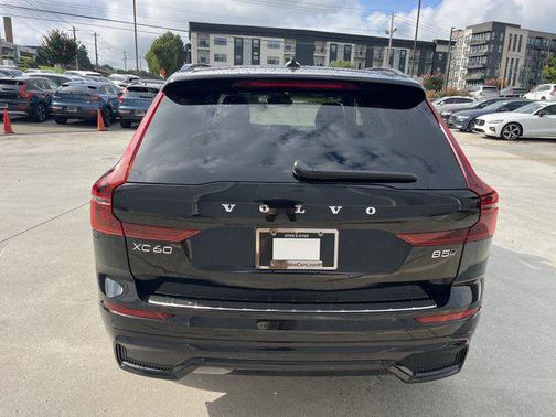 2026 Volvo XC60 B5 Plus