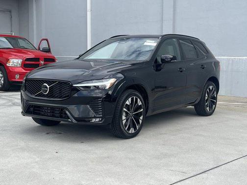 2026 Volvo XC60 B5 Plus