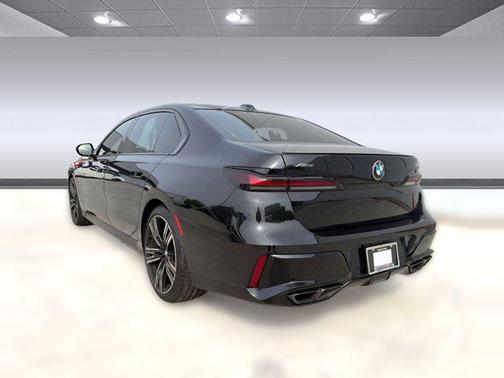 Black Sapphire Metallic 2024 BMW 760 xDrive